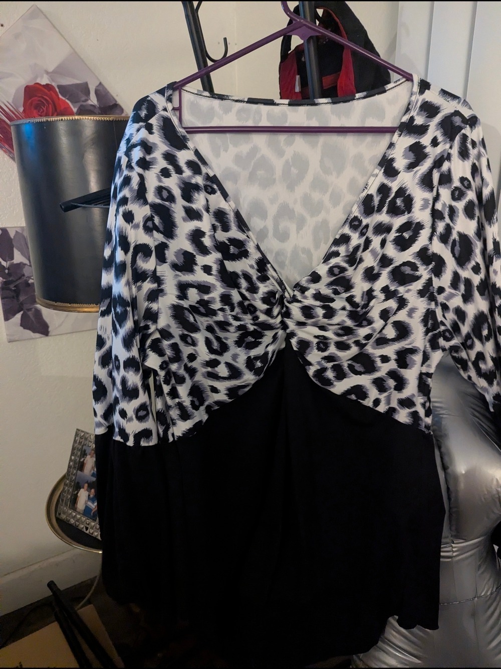 Black and White Leopard Twist-Front Top - Picture 2 of 5